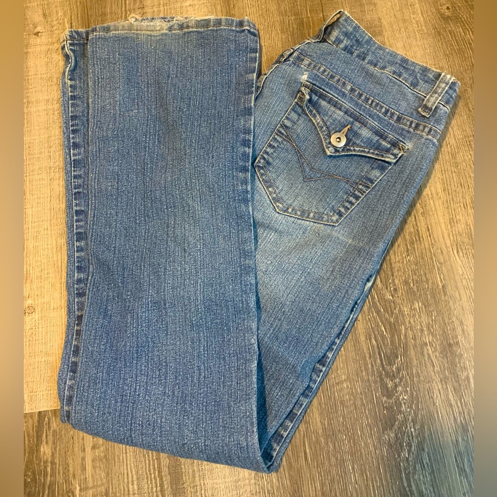 No Boundaries bootcut low waisted jeans